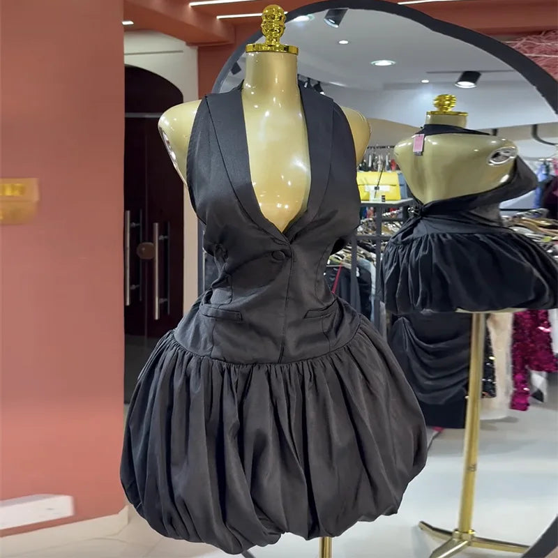 Cralom Sleeveless V-neck Pleated Short Dress
