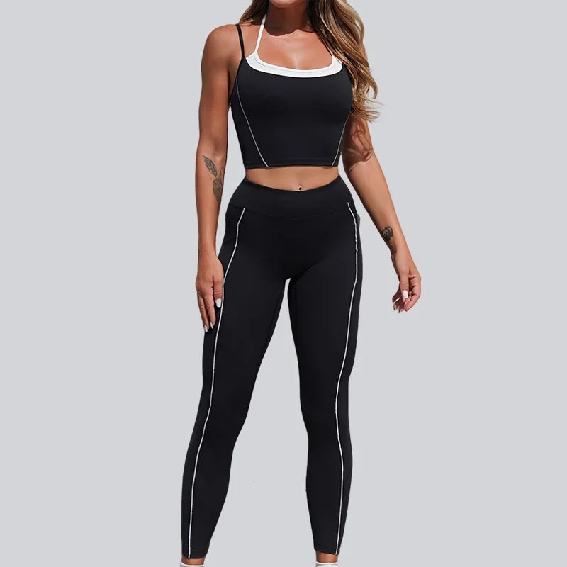 Cralom Seamless Yoga Set: Halter Top & Quick-Dry Flare Shorts - Gym Fitness Outfit