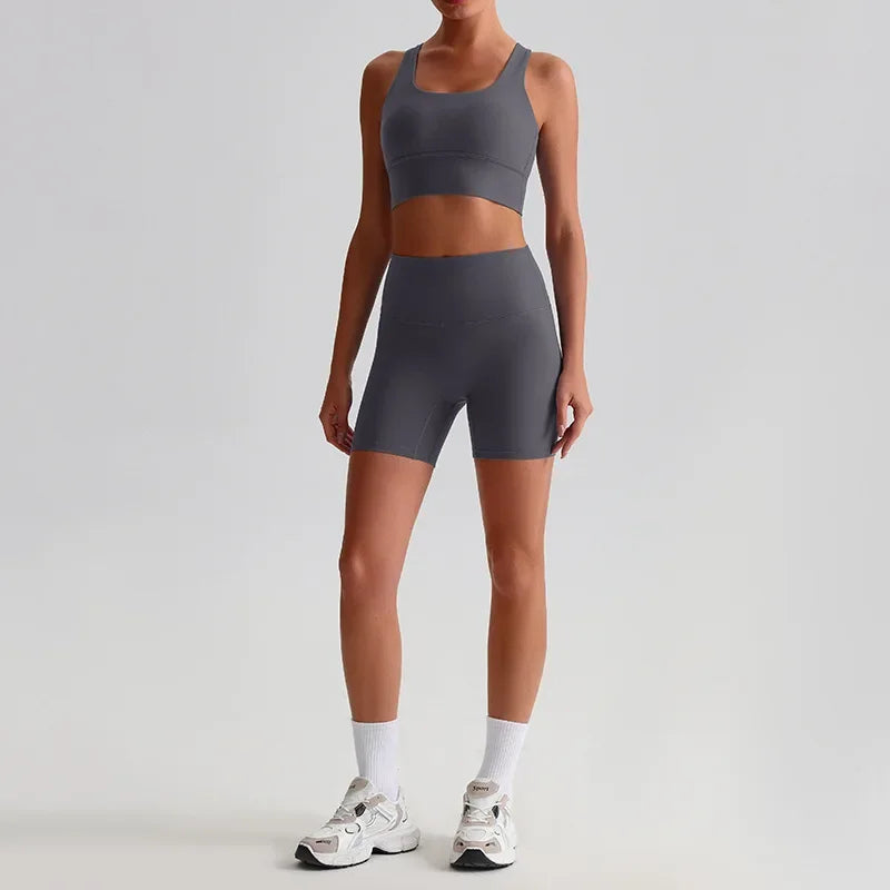 Cralom Seamless Yoga Set: Backless Bra & Booty-Lifting Shorts for Gym & Running