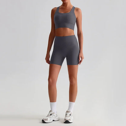 Cralom Seamless Yoga Set: Backless Bra & Booty-Lifting Shorts for Gym & Running
