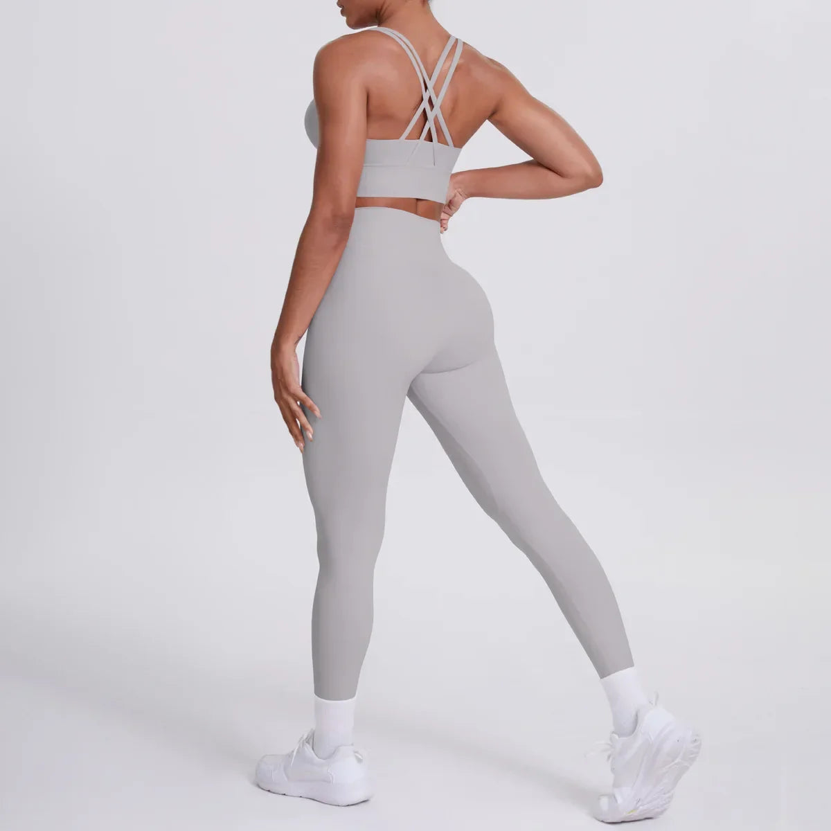 Cralom Seamless Yoga Set: Cross-Back Bra & Booty-Lifting Leggings