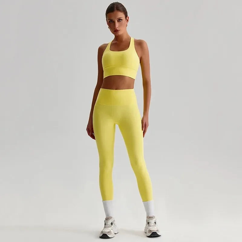 Cralom Seamless Yoga Set: Backless Sports Bra & Booty-Lifting Leggings