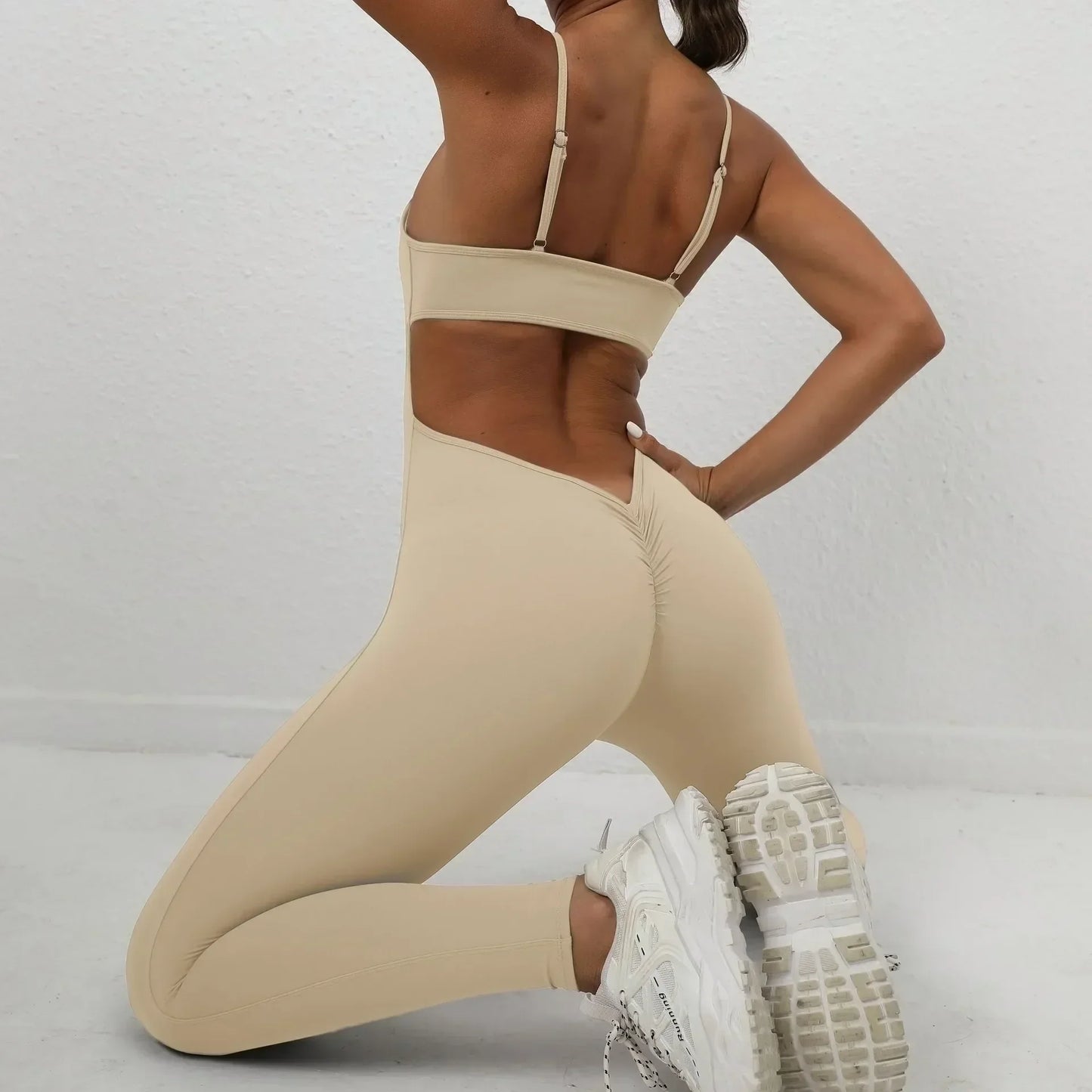 Cralom Seamless Yoga Jumpsuit: Hip-Lifting Open Back One-Piece Fitness Tracksuit