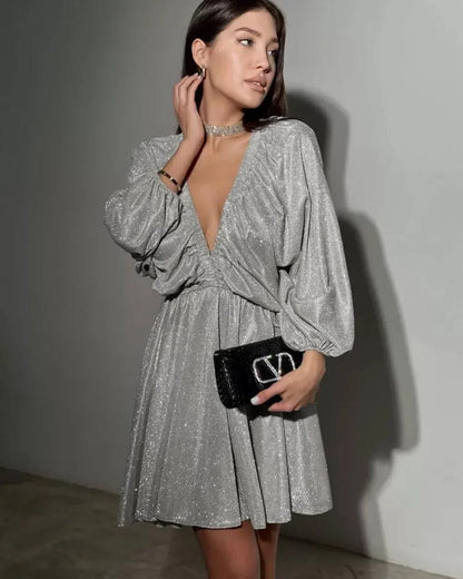 Cralom Women's Sexy Backless V-neck Long-Sleeved Short Skirt