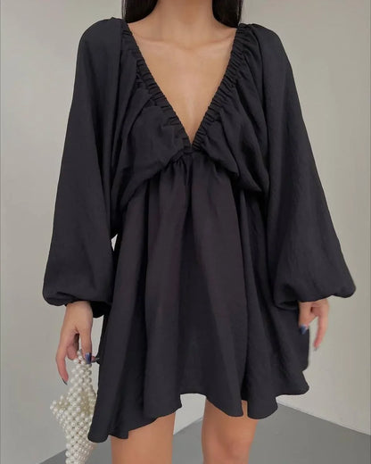 Cralom Deep V-neck Bubble Dress with Open Back and Large Swing Skirt