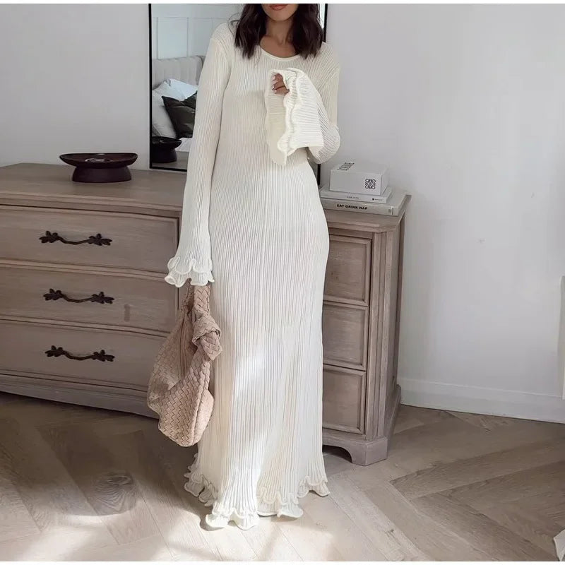 Cralom Elegant V-Neck Knitted Maxi Dress with Ruffles & Pleats