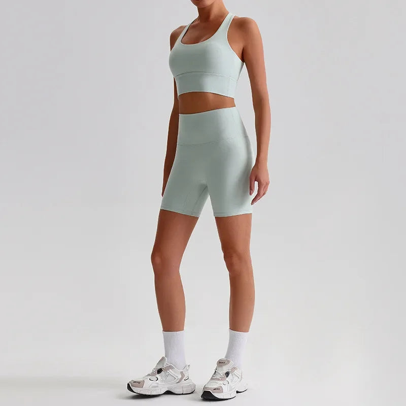 Cralom Seamless Yoga Set: Backless Bra & Booty-Lifting Shorts for Gym & Running