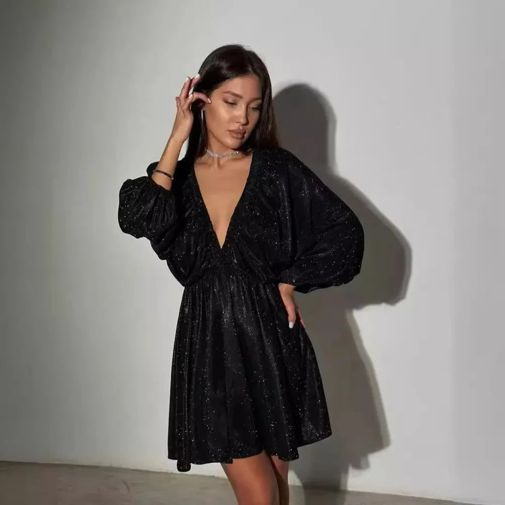 Cralom Women's Sexy Backless V-neck Long-Sleeved Short Skirt