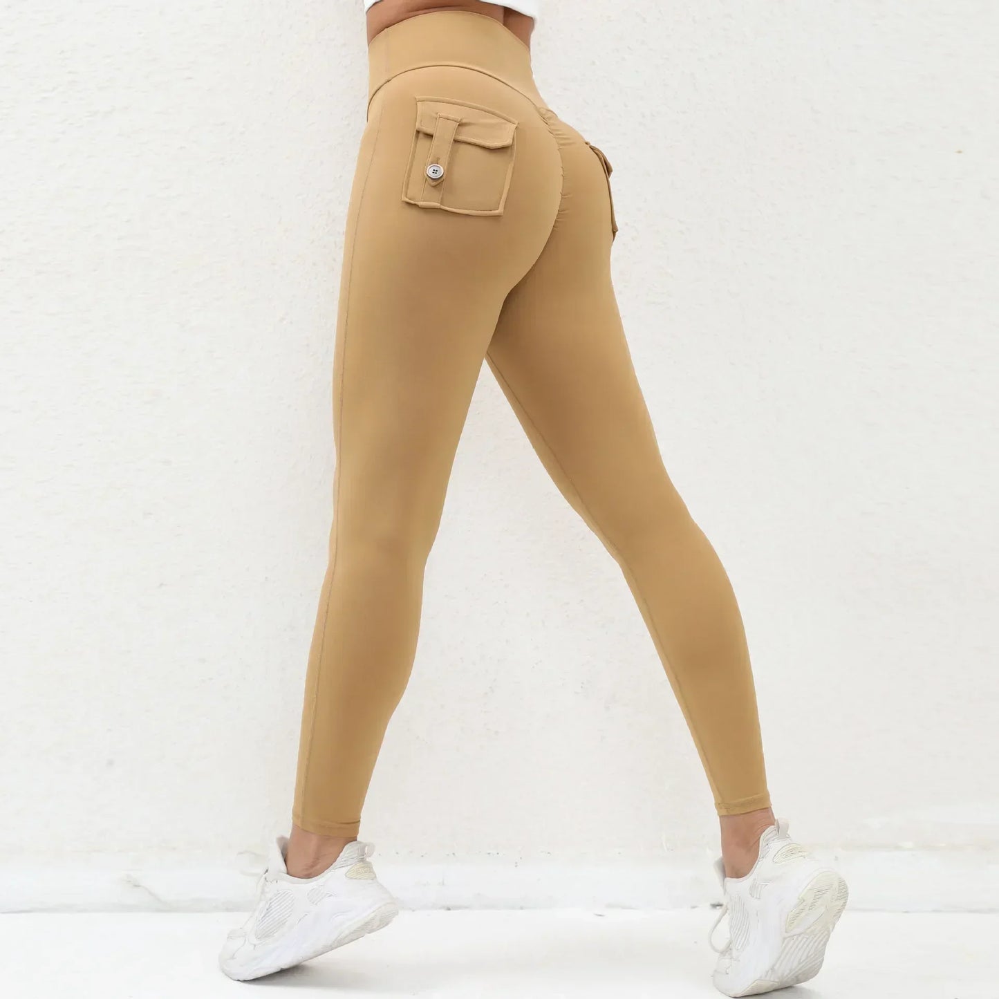Cralom Seamless Yoga Leggings with Hip-lifting Design & Pocket