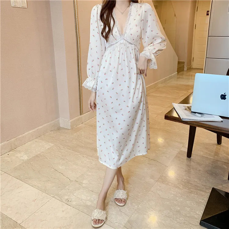 Cralom Long-sleeved Princess Style Nightgown for Women - Spring/Autumn Fashion with Chest Pad