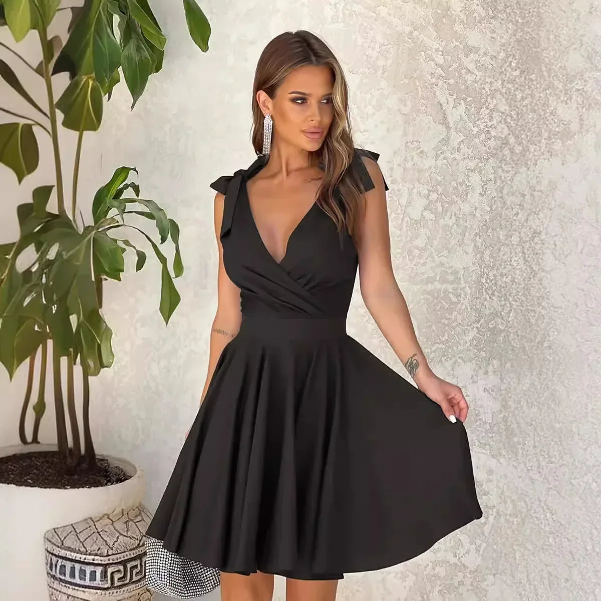 Cralom Deep V-neck Dress with Bow Strap and High Waist - Summer 2024 Collection