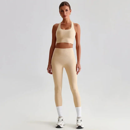 Cralom Seamless Yoga Set: Backless Sports Bra & Booty-Lifting Leggings