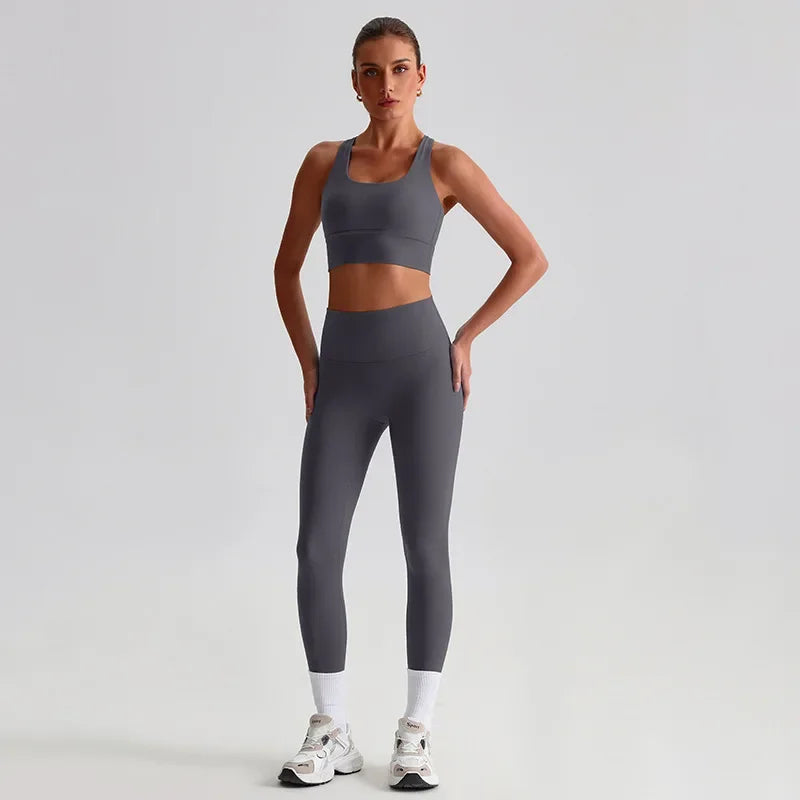 Cralom Seamless Yoga Set: Backless Sports Bra & Booty-Lifting Leggings