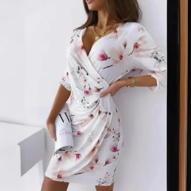 Cralom Printed V-neck Slim Dress for Autumn 2024