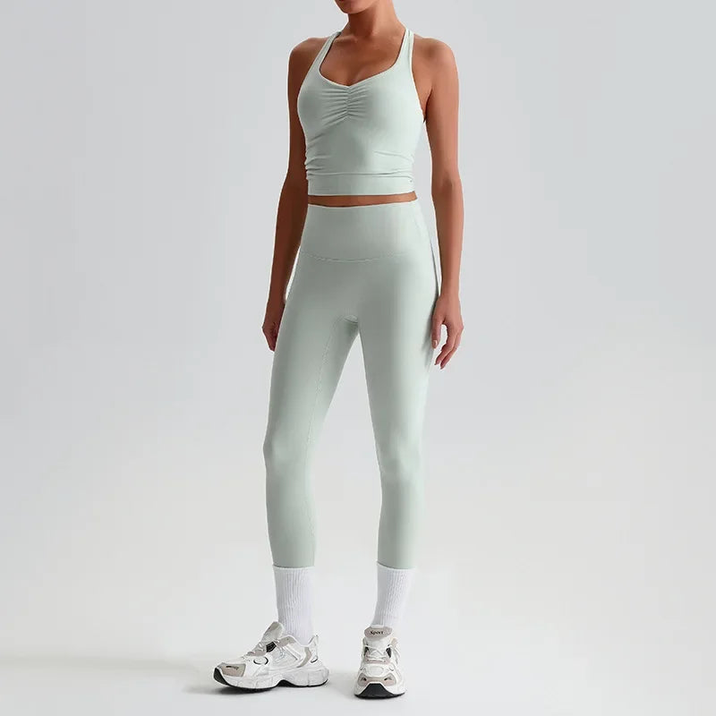 Cralom Naked Feel Seamless Yoga Set: Sports Bra & Slim-Fit Leggings