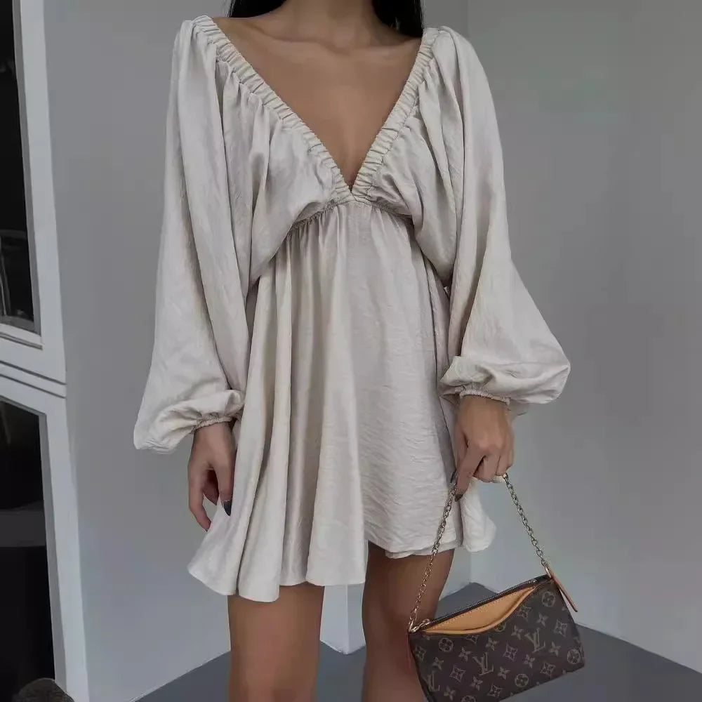 Cralom Deep V-neck Bubble Dress with Open Back and Large Swing Skirt