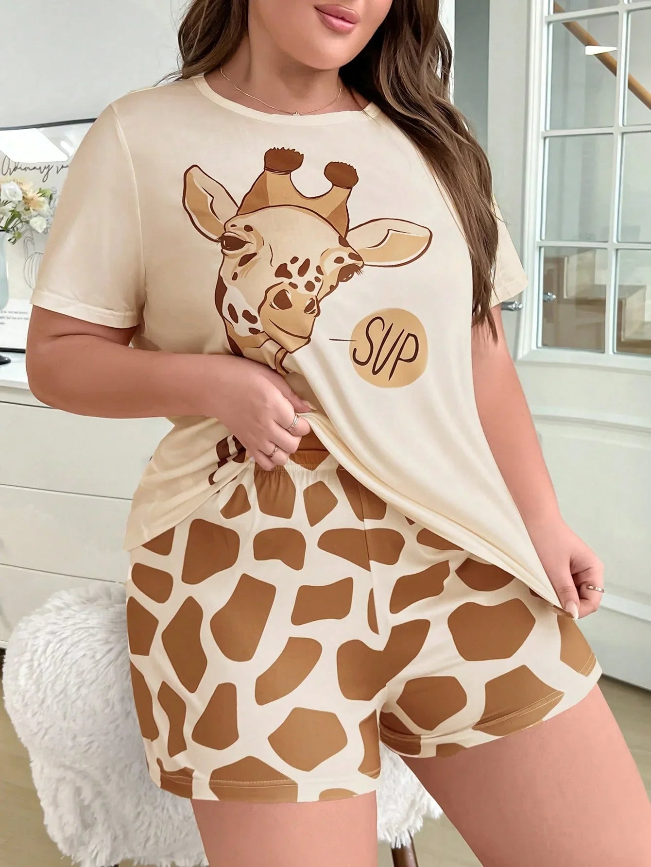 Cralom Giraffe Print Milk Silk Summer Pajama Set