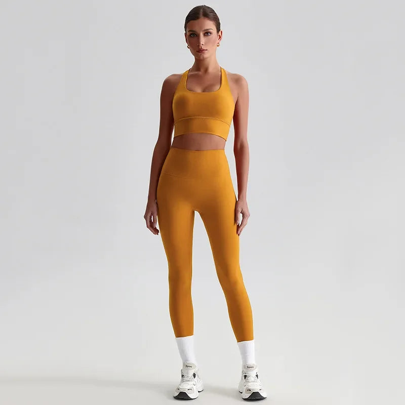 Cralom Seamless Yoga Set: Backless Sports Bra & Booty-Lifting Leggings